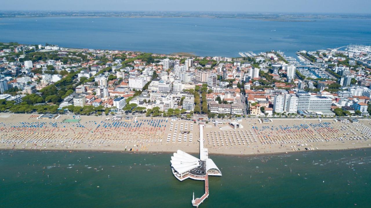 Appartamenti Lucerna Lignano Sabbiadoro Eksteriør billede